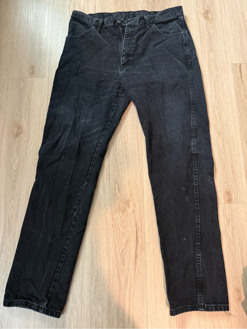 Vintage Men's Rustler Straight-Leg Black Jeans – Classic Everyday Fit 36/34